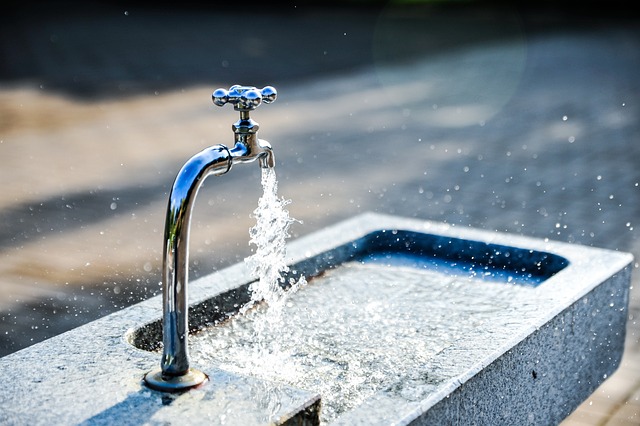 Coral Springs’ Top Water Damage Cleaners: Stop Ceiling Leaks, Save Money!